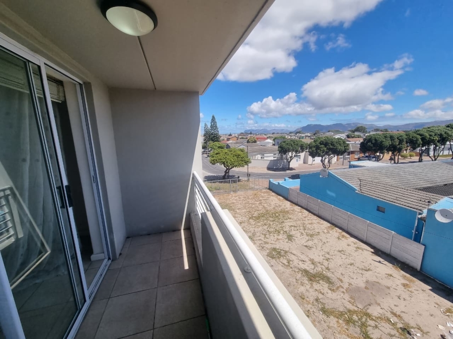 To Let 2 Bedroom Property for Rent in Wetton Western Cape
